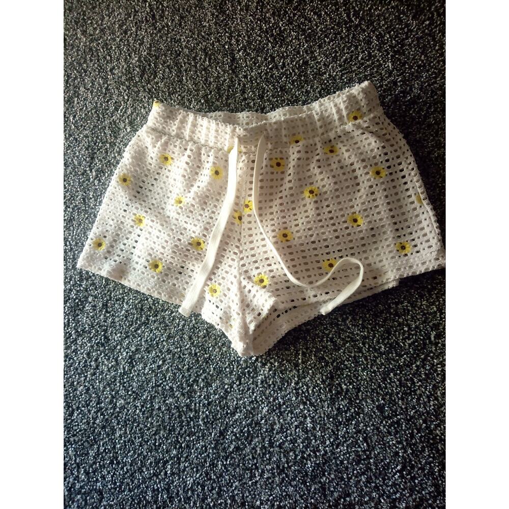 No Boundaries Yarn Short Woman's Size S Sunflower Design